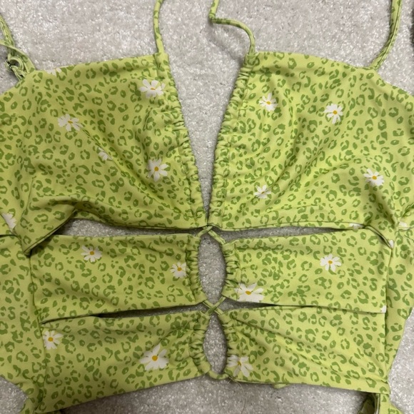 For Love and Lemons Green Animal Daisy Print One Piece Swimsuit medium & large - Picture 4 of 11